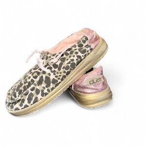 HEY DUDE YOUTH 2-3 LEOPARD W/GOLD PINK TRIM SLIP‎ ON SHOE